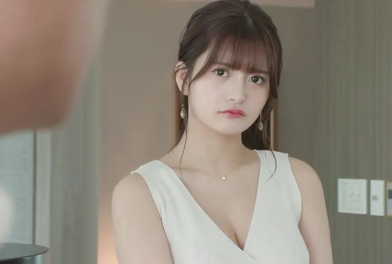 Cô vợ bỏ nhà đi khi cả hai cãi nhau… thì em người vợ bất ngờ đến an ủi anh rể